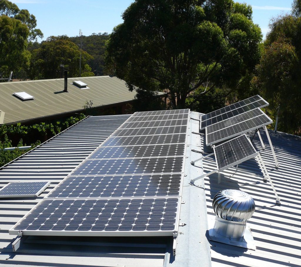 comment nettoyer les panneaux solaires