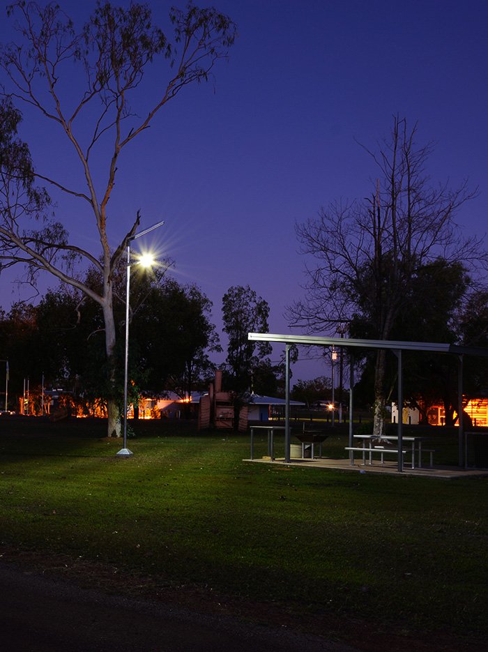 solar walkway landscape lighting